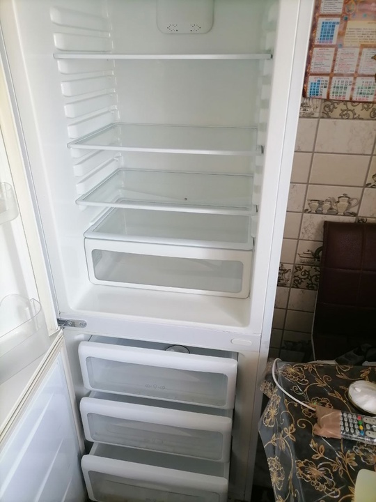 Продам холодильник, в хорошем состоянии (2)