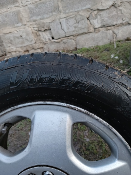 Продам Лето на Дисках 195/65/15.5/110 (2)