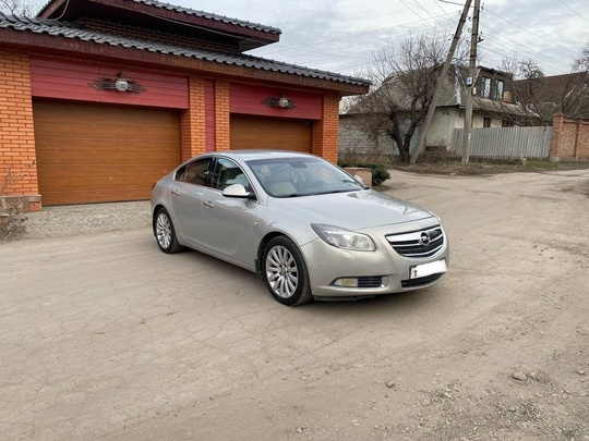 Луганск,продам Opel Insignia 2011 года (1)