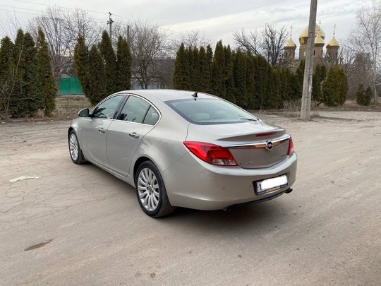 Луганск,продам Opel Insignia 2011 года (3)