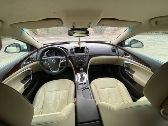 Луганск,продам Opel Insignia 2011 года (5)
