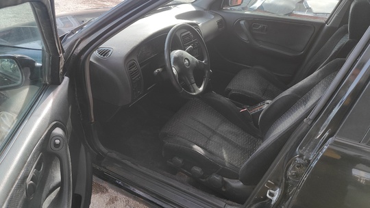 Продам  Nissan Primera P10 (7)