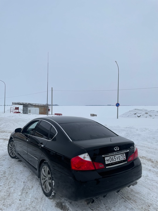 В продаже Infiniti m35 2008 (3)
