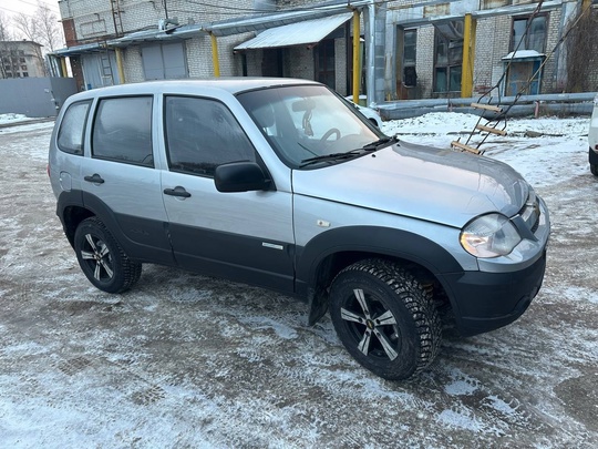 Продам автомобиль 13 год  (2)