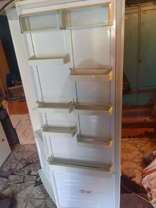 Продам двухкомпрессорный холодильник Атлант в (2)