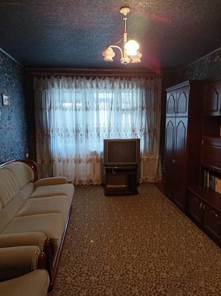 Продается 3 - х комнатная (2)