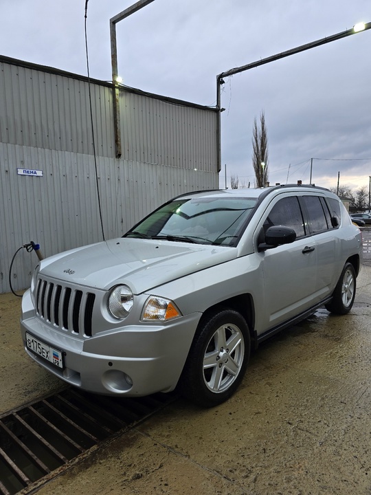 Продаётся Jeep Compass 2,4 CVT(170