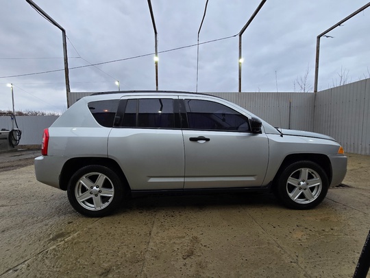 Продаётся Jeep Compass 2,4 CVT(170 (3)