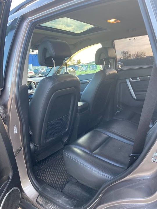 Продам Chevrolet Captiva 2014 года. (7)