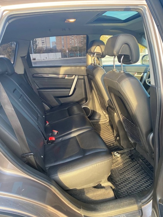 Продам Chevrolet Captiva 2014 года. (8)