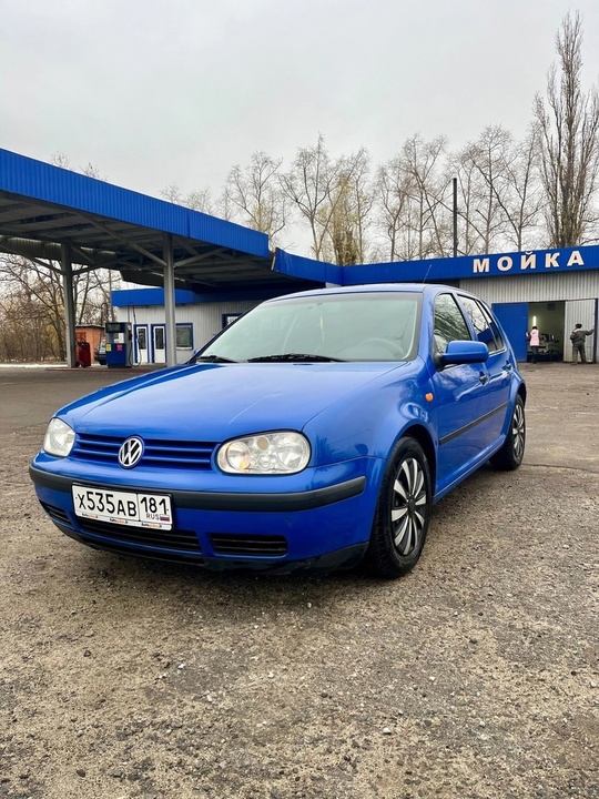 Volkswagen GOLF 4 
Выпуск: 1998 (1)