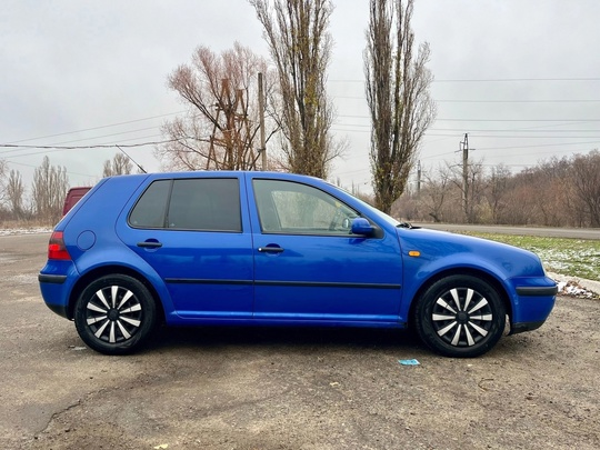 Volkswagen GOLF 4 
Выпуск: 1998 (2)