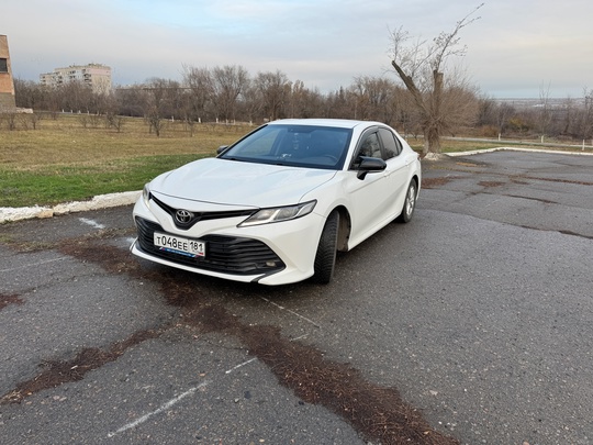 Продам личный автомобиль Toyota Camry (1)