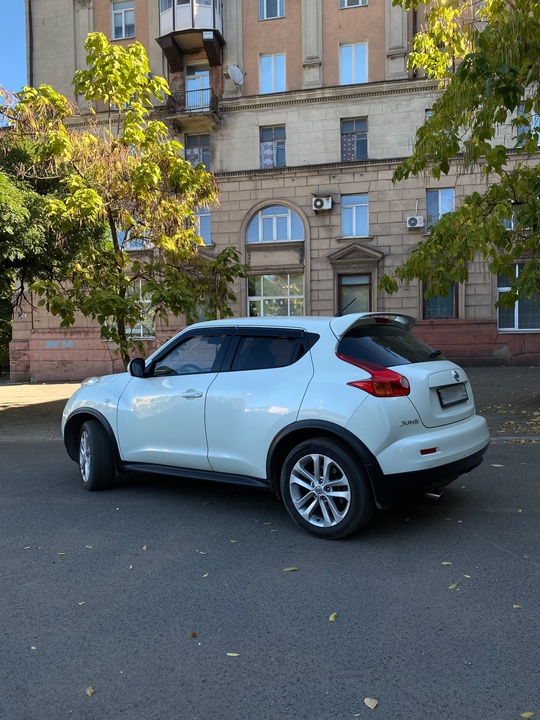 Nissan Juke 2011г 
1.6dig Turbo (4)