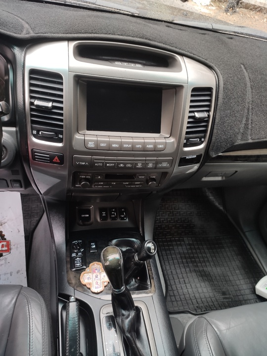Продам LEXUS GX470
2006 г.в,АКПП.пробег 162000
В (7)