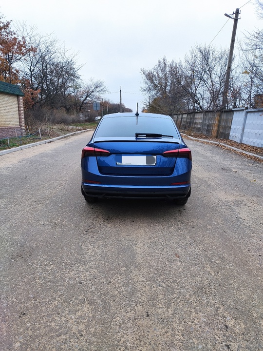 Продам SKODA РАПИД.2020г.в.
Состояние нового авто.
Коробка (5)
