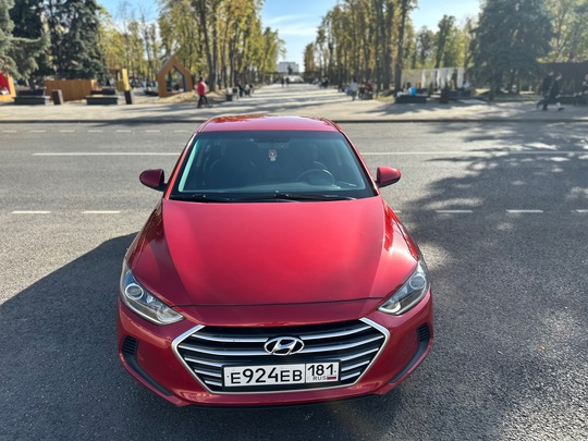Продам Hyundai Elantra 2018 г (2)