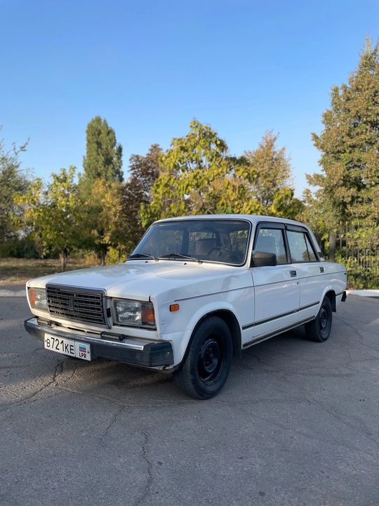 Продам ВАЗ 2107 1984 года, (1)