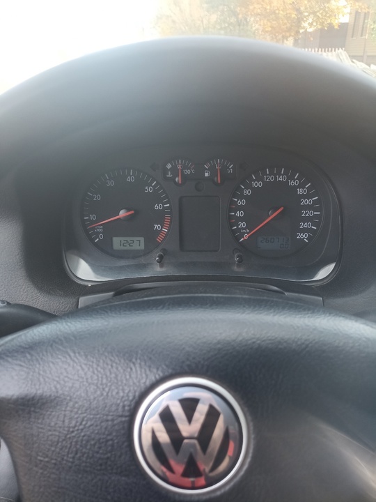 Продам WV golf 4! Универсал!!!
Автомобиль (7)