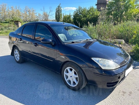 Продам.
Форд Фокус 1.
2004 год . (2)