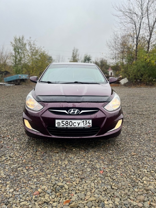 Hyundai Solaris 2011 год.
Двигатель 1.6,пробег