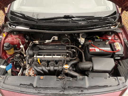 Hyundai Solaris 2011 год.
Двигатель 1.6,пробег (7)