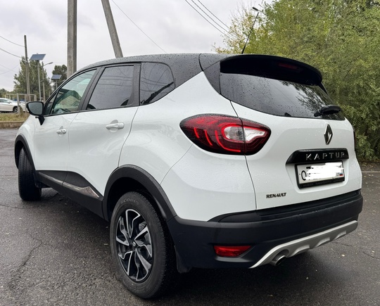 RENAULT KAPTURE 2017 мкпп
максимальная комплектация (3)
