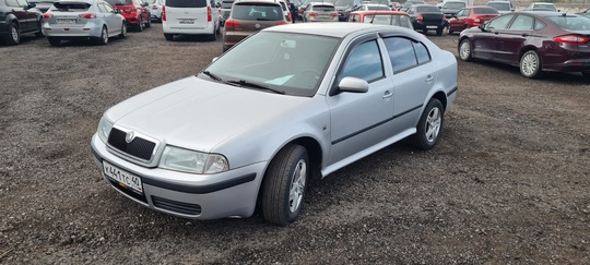 Skoda Octavia (TOUR)
2008 года
1,6 бензин
Кондиционер,
Электростеклоподъемники,
Электрозеркала,
Обогрев (1)