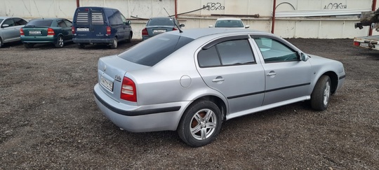 Skoda Octavia (TOUR)
2008 года
1,6 бензин
Кондиционер,
Электростеклоподъемники,
Электрозеркала,
Обогрев (4)