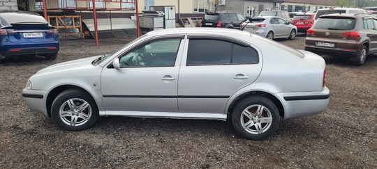 Skoda Octavia (TOUR)
2008 года
1,6 бензин
Кондиционер,
Электростеклоподъемники,
Электрозеркала,
Обогрев (7)