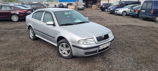 Skoda Octavia (TOUR)
2008 года
1,6 бензин
Кондиционер,
Электростеклоподъемники,
Электрозеркала,
Обогрев (8)