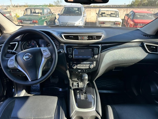 Продам NISSAN QASHQAI
2016 год
Бортовой компьютер, (3)