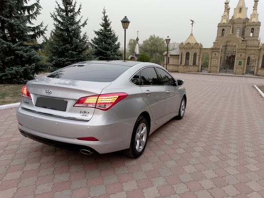 Продам авто Hyundai i40 
В (2)