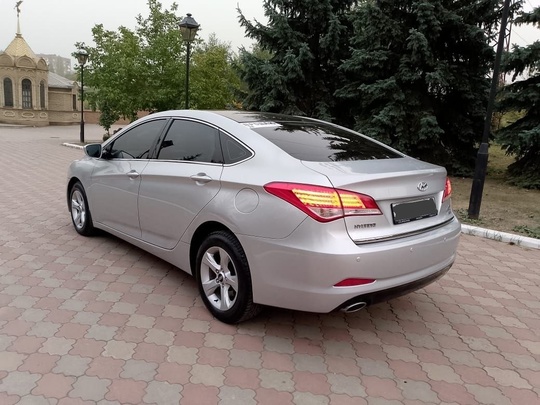 Продам авто Hyundai i40 
В (3)