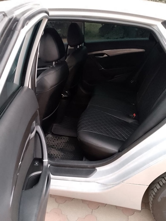 Продам авто Hyundai i40 
В (9)