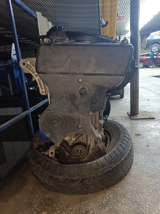 Продам ДВС 1.6 v16 21124. (1)