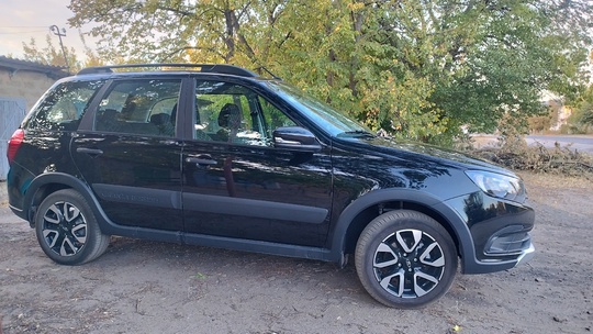 Состояние нового авто, куплен за (2)