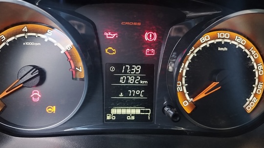 Состояние нового авто, куплен за (8)