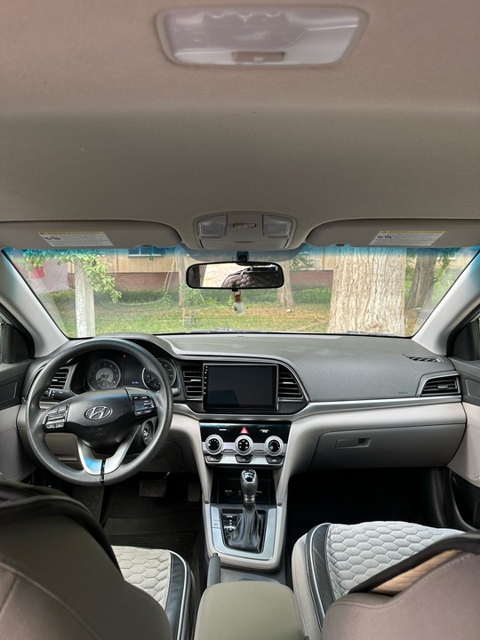 Hyundai Elantra 2.0
Год: 2018
Тип КПП: (2)