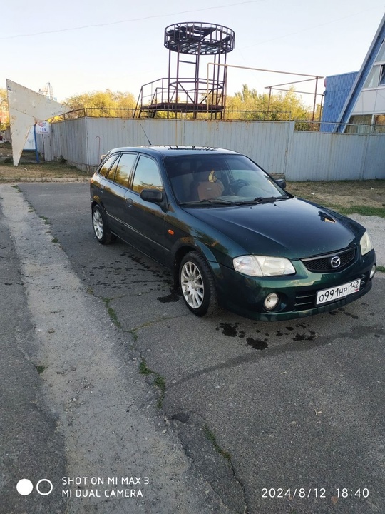 Продам. Мазда 323 1999г. 
Универсал. (1)