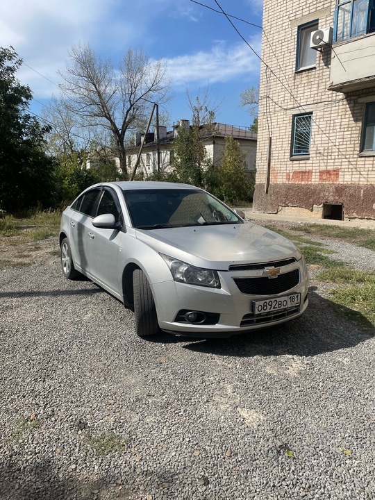 Продам Шевроле Круз 2012г
Двигатель 1.8