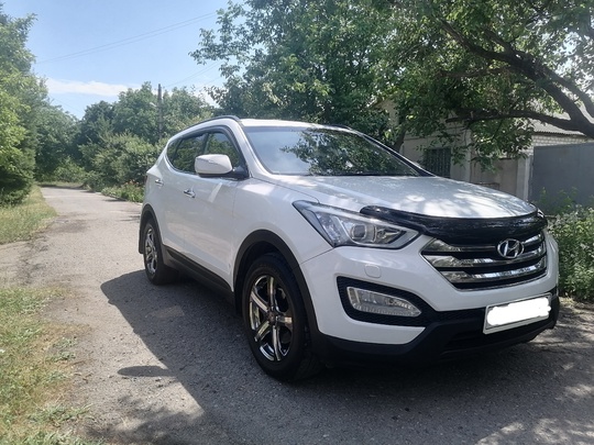 Продам Hyundai Santa Fe 2012