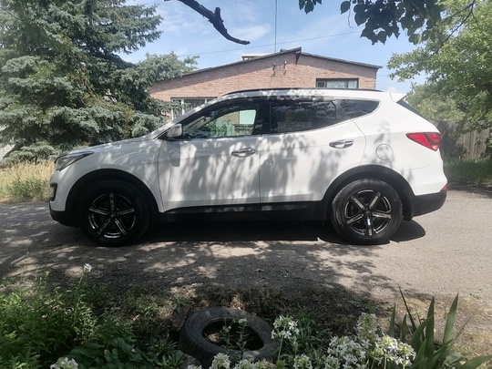 Продам Hyundai Santa Fe 2012 (7)