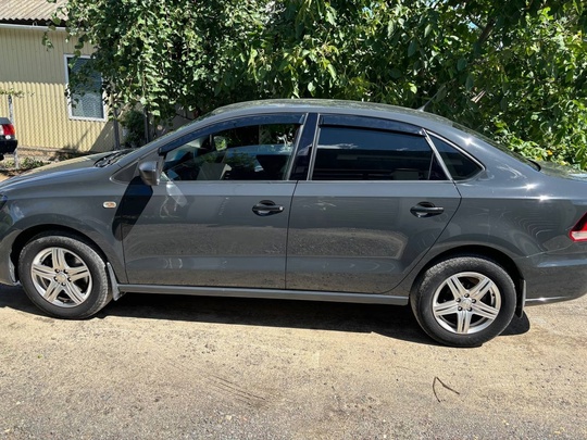 В продаже Volkswagen polo 2016г (7)