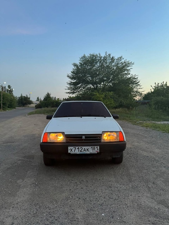 Продам Ваз 2109 2003г.
Мотор 1.5 (1)