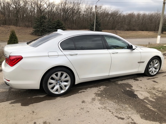 Продам БМВ 750 F02 long,2009 (4)
