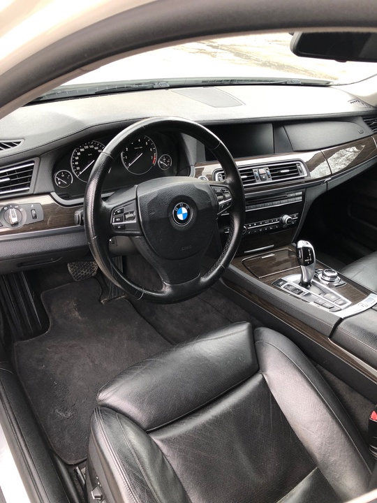 Продам БМВ 750 F02 long,2009 (7)