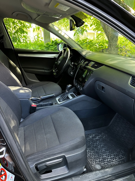 Skoda Octavia 2014 год, 1,8 (1)