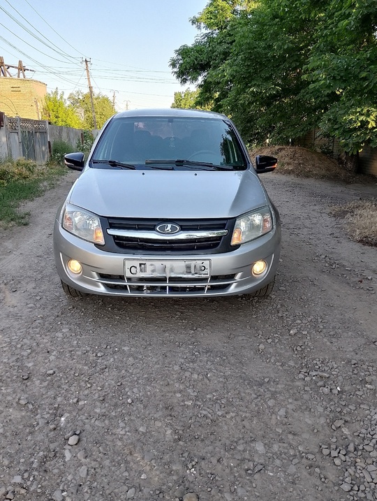 Продается Лада гранта 
Год выпуска (4)