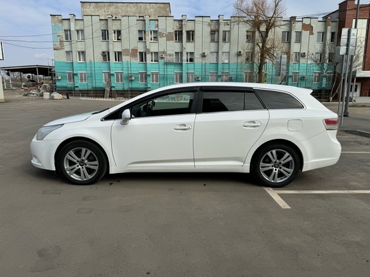 Продам Toyota Avensis. 2.2 дизель, (3)